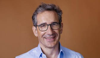 Giovanni Giamminola, AI Advisor for Business Transformation and Author of ‘The Augmented Manager’ is to open the Learning Technologies Conference this April in London.